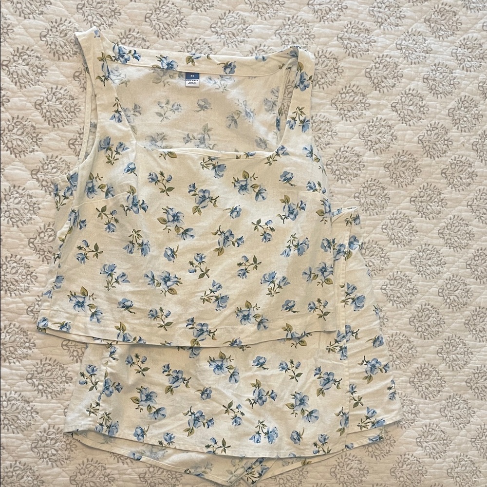 Old Navy Matching Set- Blue Floral Print Top and Skort